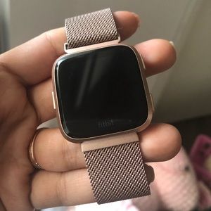 ‼️SALE‼️Fit bit versa special edition